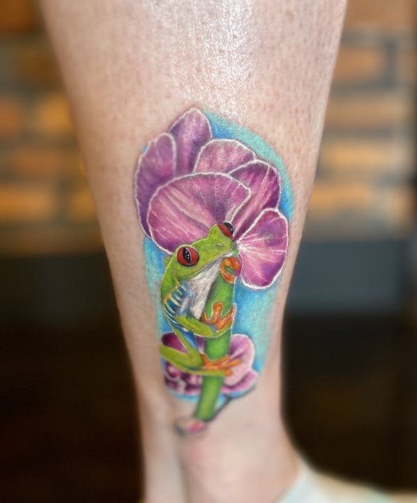 #10 Brian, Color realism Tattoo, Frog_Flower ankle