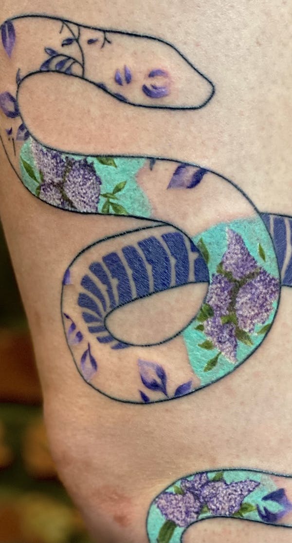 #12 Brian, Color realism dot work Tattoo, Snake_ fine china flowers leg_ Knee