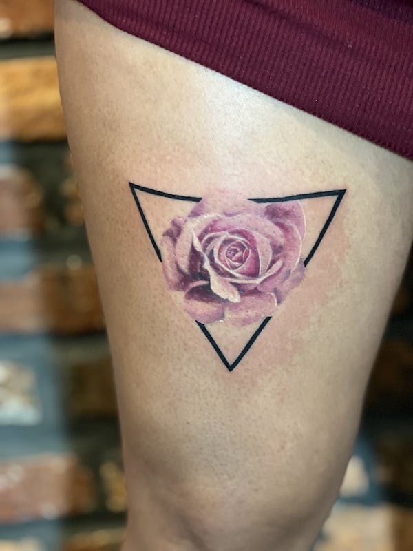 #9 Brian, Color_ Geometric realism Tattoo, Pink Rose leg