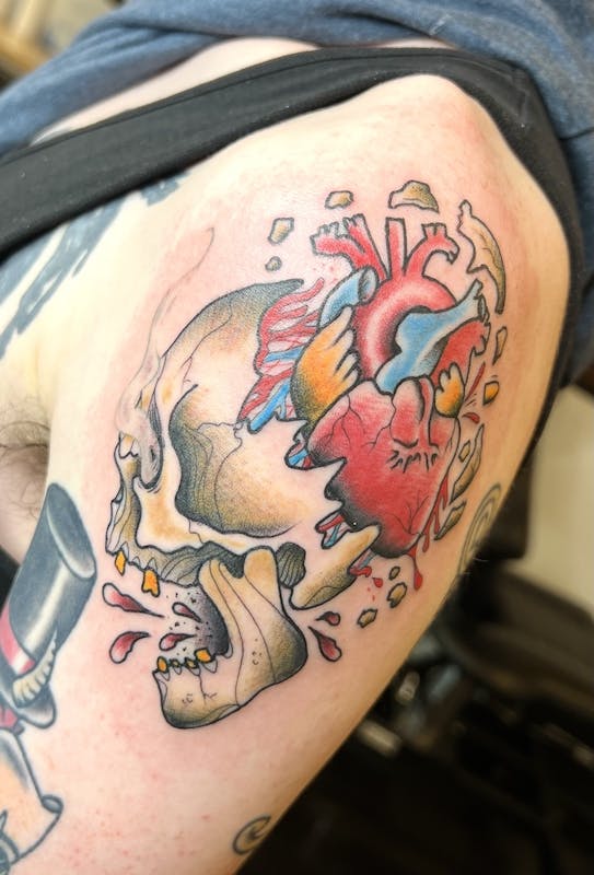 39 Rubio, Tattoo artist at Fattys Tattoos _ Piercings