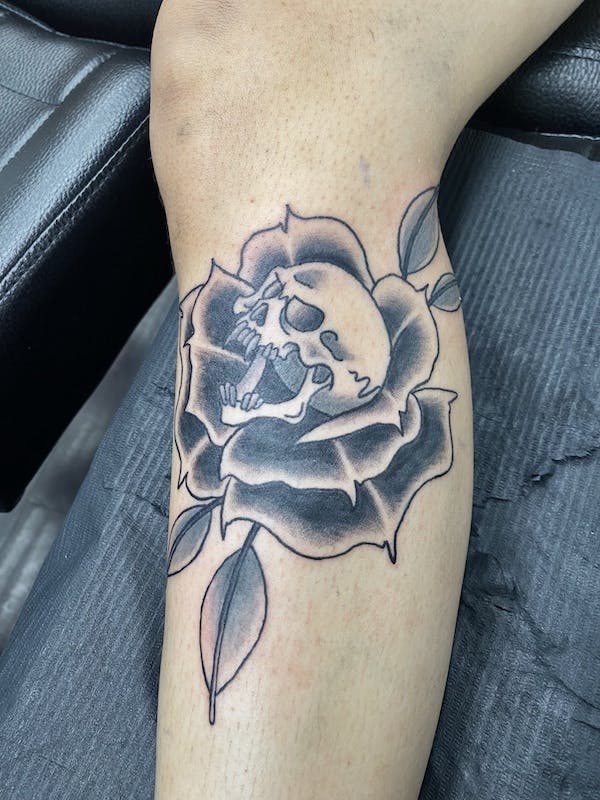 13 Ashley, American Traditional Tattoo, skull rose