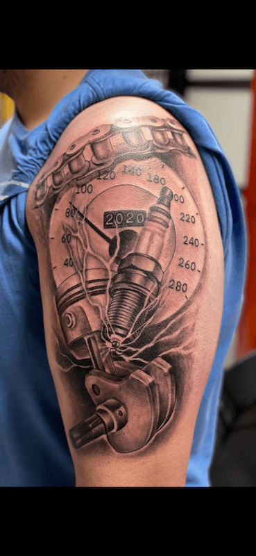 23 Moises- Tattoo Artist at Fattys Tattoos _ Piercings