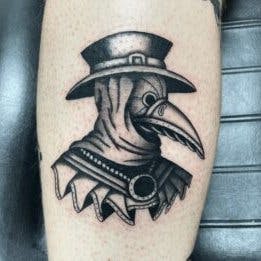 Elliot-1-Fattys-Tattoos-_-Piercings-Washington-DC-Plauge-Doctor-tattoo-American-Traditional-tattoo-300×261