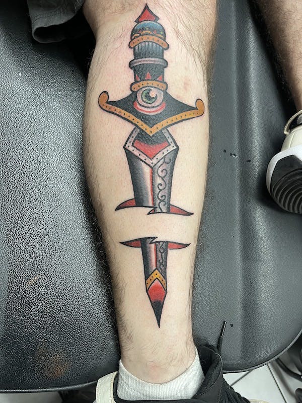 6 Mikey freehand traditional tattoo dagger_skin rip